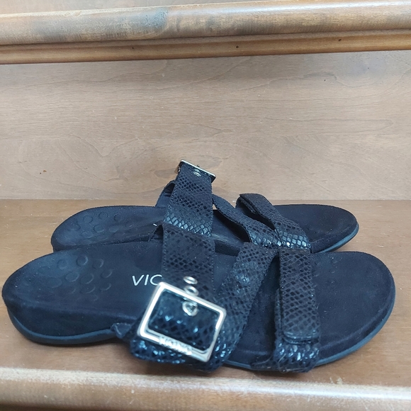 Vionic Skylar - Women's Adjustable Slide Orthotic Sandal - Picture 3 of 6